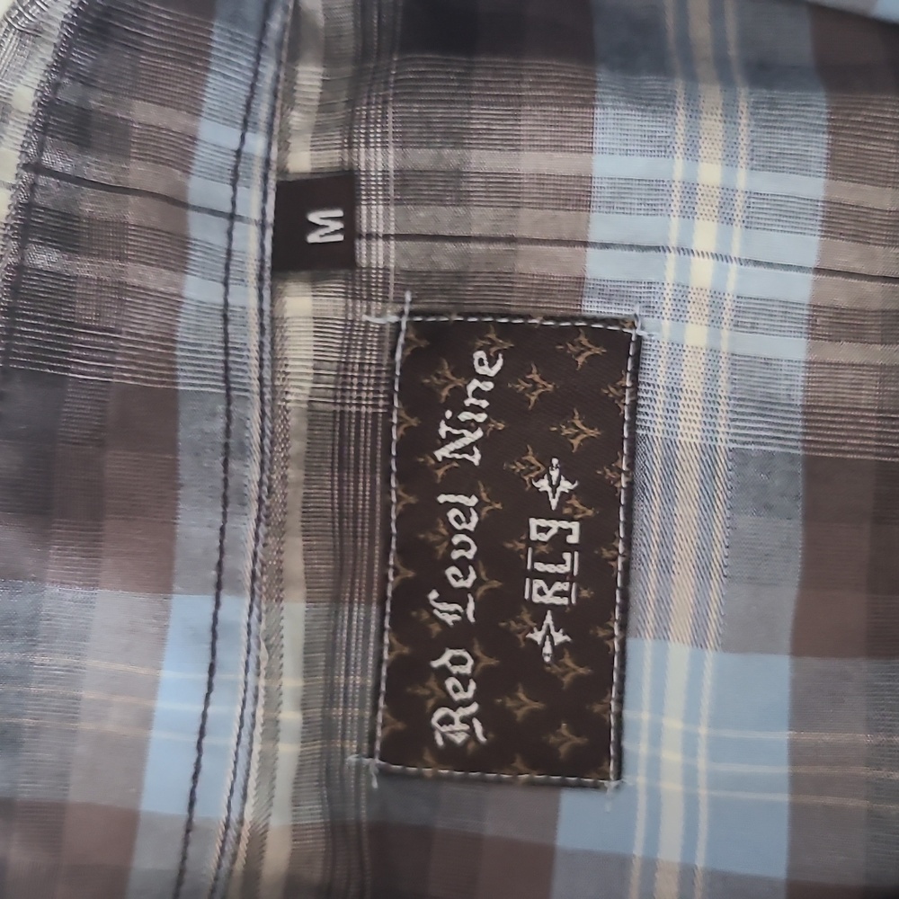 Red Level Nine Button-Down - Picture 3 of 3